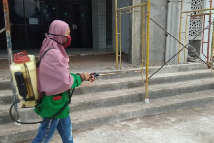 KKN Tematik Mahasiswa Bantu Penanggulangan Covid-19