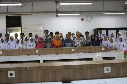 Kunjungan SMA 1 Kamang Magek